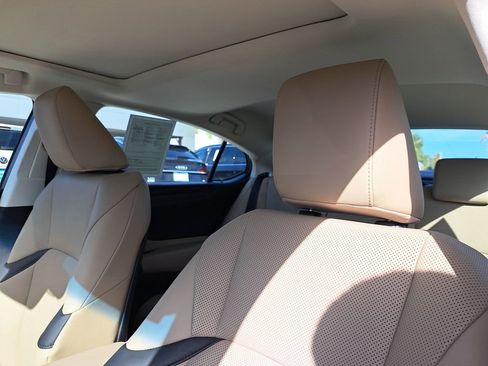 Used 2021 Lexus ES 350 w/ Premium Package image 16