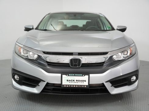Used 2016 Honda Civic EX-T image 3