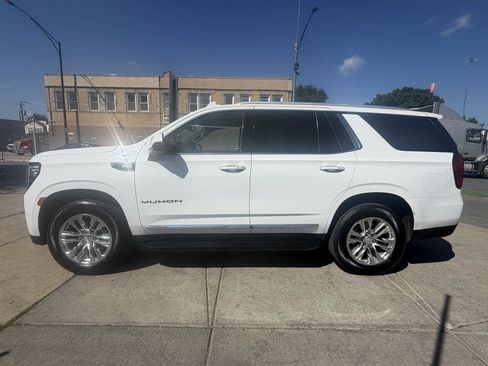 Used 2022 GMC Yukon SLT w/ SLT Premium Package RWD image 8