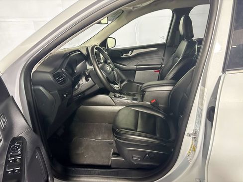 Used 2025 Ford Escape Platinum AWD/4WD image 11