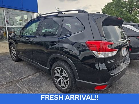 Used 2019 Subaru Forester Premium w/ Popular Package #1 AWD/4WD image 5