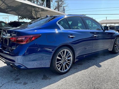 Used 2018 INFINITI Q50 Red Sport 400 w/ Sensory Package (Sport) RWD image 8