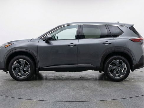 Used 2025 Nissan Rogue SV FWD image 5