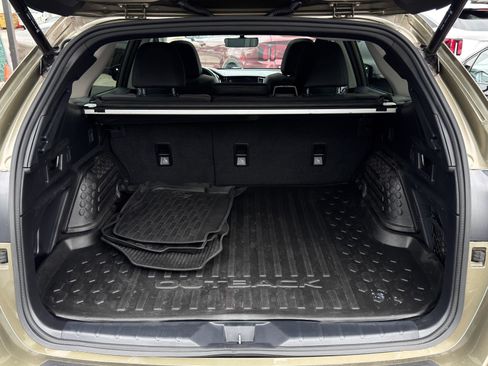 Used 2023 Subaru Outback Onyx Edition XT image 8