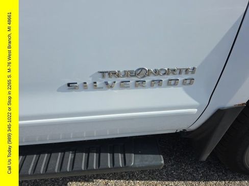 Used 2018 Chevrolet Silverado 1500 LT w/ True North Edition AWD/4WD image 8