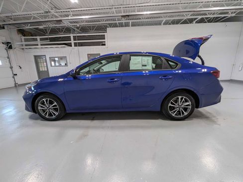 Used 2023 Kia Forte LXS FWD image 12