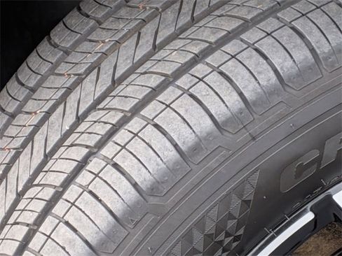 Used 2025 Hyundai Santa Cruz SEL image 11