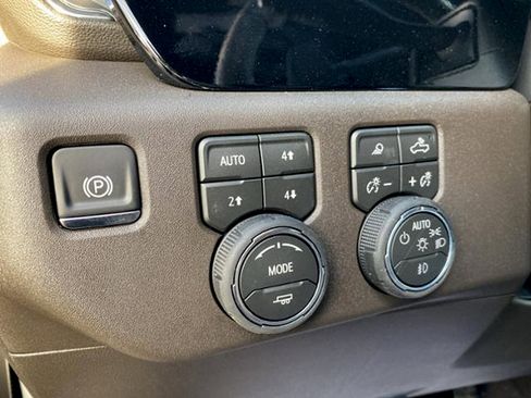 New 2026 Chevrolet Silverado 1500 LTZ w/ Z71 Off-Road Package AWD/4WD image 29