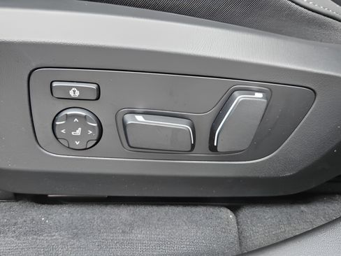 New 2026 BMW X3 xDrive30 w/ Convenience Package image 9