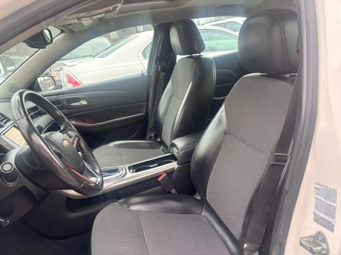 Used 2013 Chevrolet Malibu LT image 2