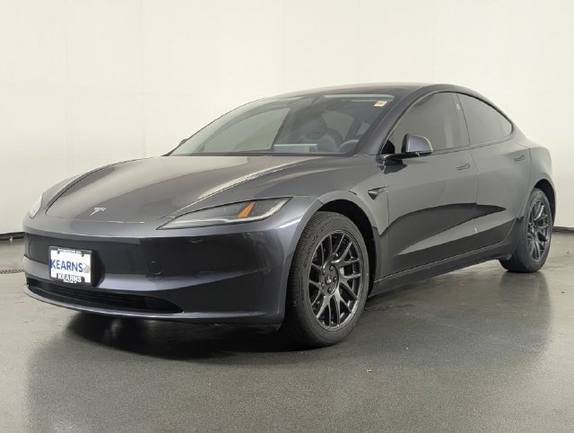 Used 2025 Tesla Model 3 Long Range RWD image 4