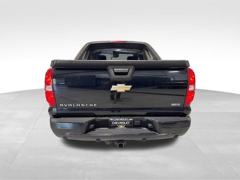 Used 2011 Chevrolet Avalanche LT w/ Regional Value Package AWD/4WD image 46