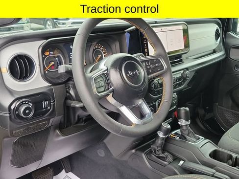 Used 2024 Jeep Wrangler Unlimited Sahara AWD/4WD image 24