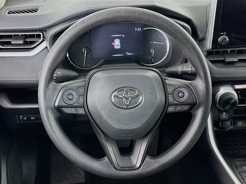 Used 2025 Toyota RAV4 LE image 18