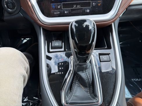 Used 2024 Subaru Outback Touring image 24