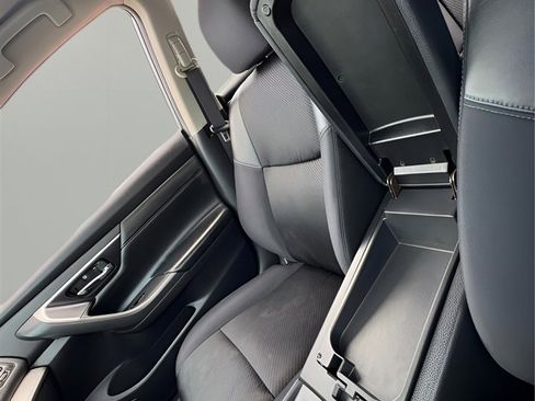 Used 2017 Nissan Altima 2.5 SR image 22