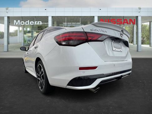 New 2025 Nissan Sentra SR image 12