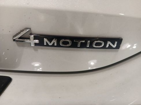 Used 2025 Volkswagen Tiguan SEL R-Line AWD/4WD image 14