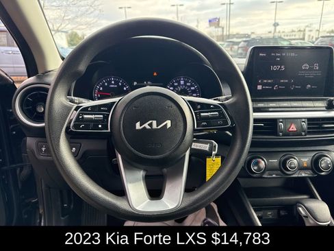Used 2023 Kia Forte LXS image 10