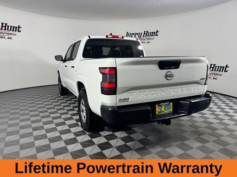 Used 2023 Nissan Frontier S w/ Tow Package image 9