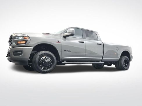 Used 2026 RAM 3500 Big Horn AWD/4WD image 30