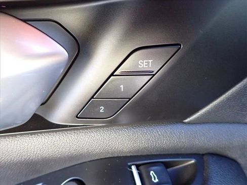 Used 2022 BMW X5 xDrive45e w/ Parking Assistance Package image 16