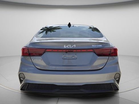 Used 2024 Kia Forte LXS image 6