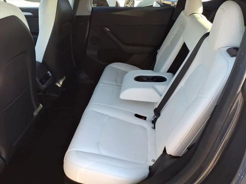 Used 2023 Tesla Model Y Long Range image 11