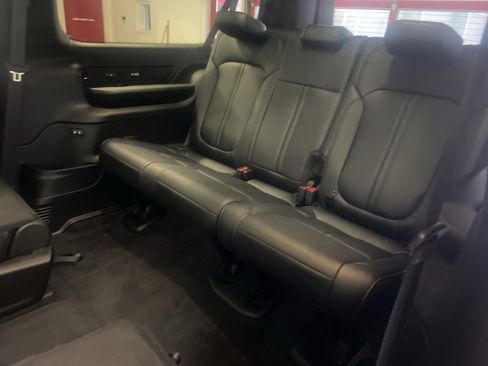 New 2026 Jeep Grand Wagoneer L Limited image 17