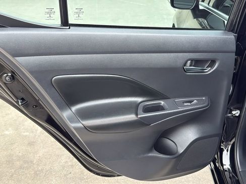 Used 2022 Nissan Versa SR w/ Convenience Package FWD image 16