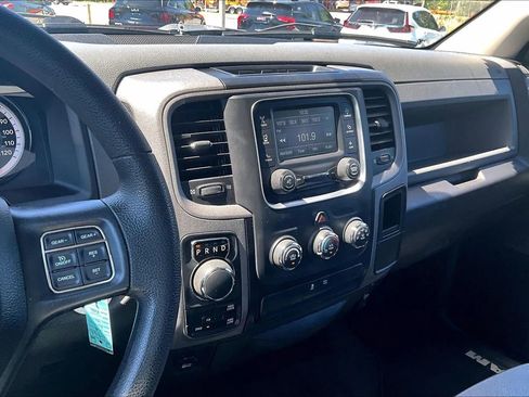 Used 2018 RAM 1500 Express w/ Express Value Package AWD/4WD image 6