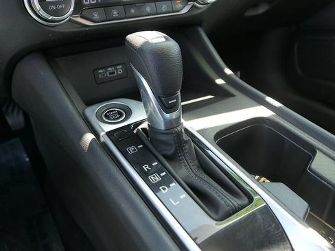 Used 2022 Nissan Sentra SV w/ All-Weather Package FWD image 22
