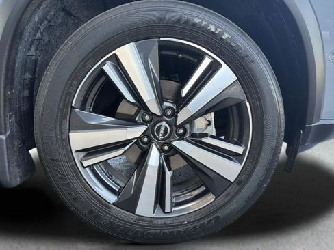 Certified 2023 Nissan Rogue Platinum w/ Platinum Premium Package image 12