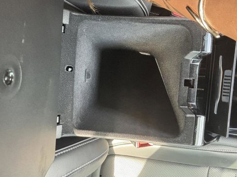 Certified 2022 Jeep Grand Cherokee Overland w/ Adv Protech Group III image 17