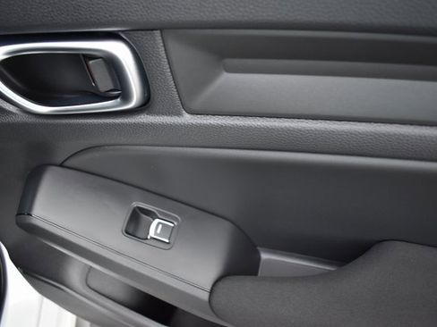 Used 2022 Honda Civic Sport image 12