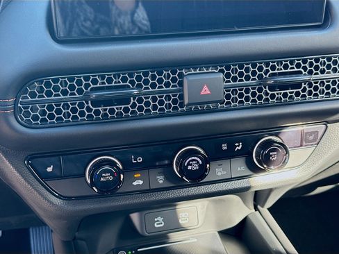 Certified 2026 Honda HR-V Sport image 14