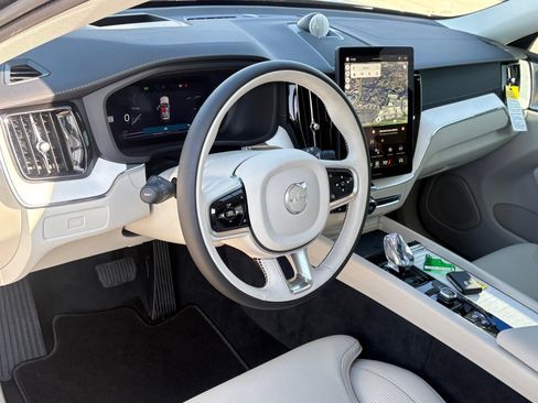 New 2026 Volvo XC60 B5 Ultra w/ Protection Package Premier image 16