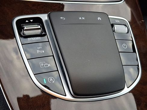 Used 2022 Mercedes-Benz E 350 4MATIC Sedan image 19