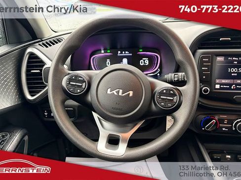 Used 2024 Kia Soul LX w/ Option Group 015 FWD image 7