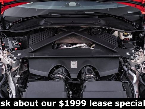 Used 2025 Aston Martin V8 Vantage Coupe image 31