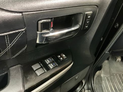 Used 2018 Toyota Tundra Platinum image 16