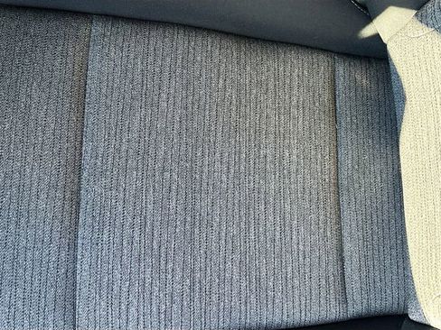 Used 2021 Nissan Rogue SV image 18