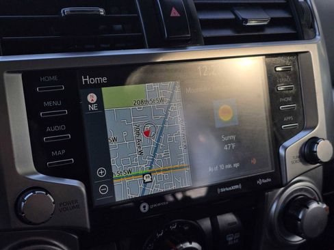 Used 2020 Toyota 4Runner SR5 Premium image 27