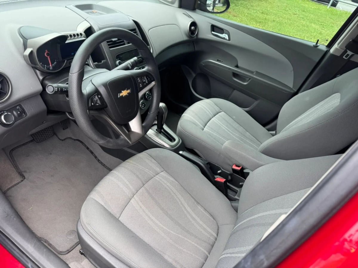 Used 2012 Chevrolet Sonic LT FWD image 7