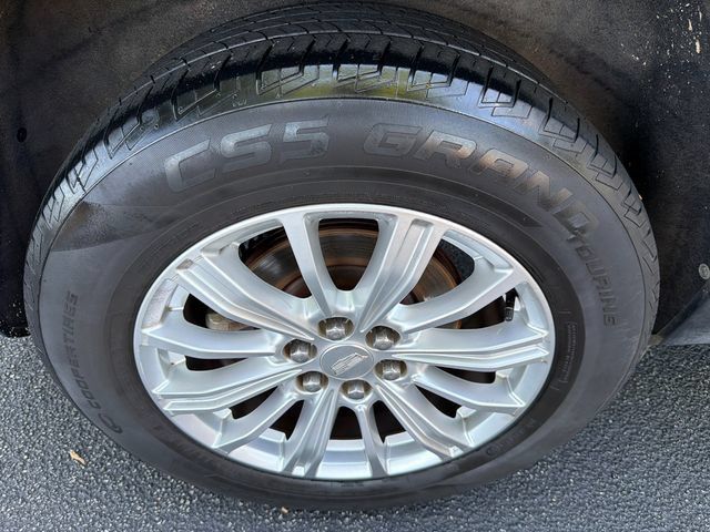 Used 2017 Cadillac XT5 FWD image 17