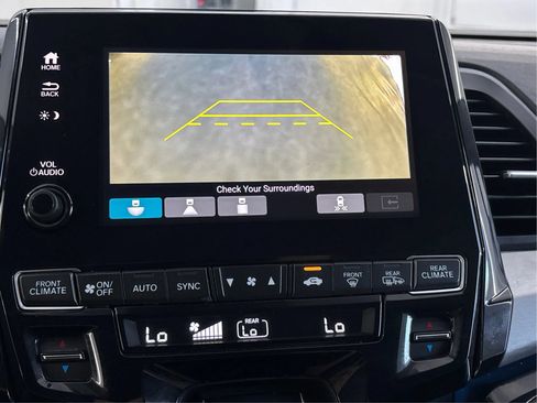 Used 2024 Honda Odyssey Touring image 36