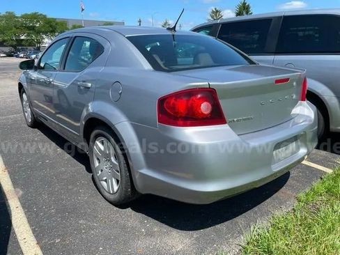 Used 2013 Dodge Avenger SE FWD image 4