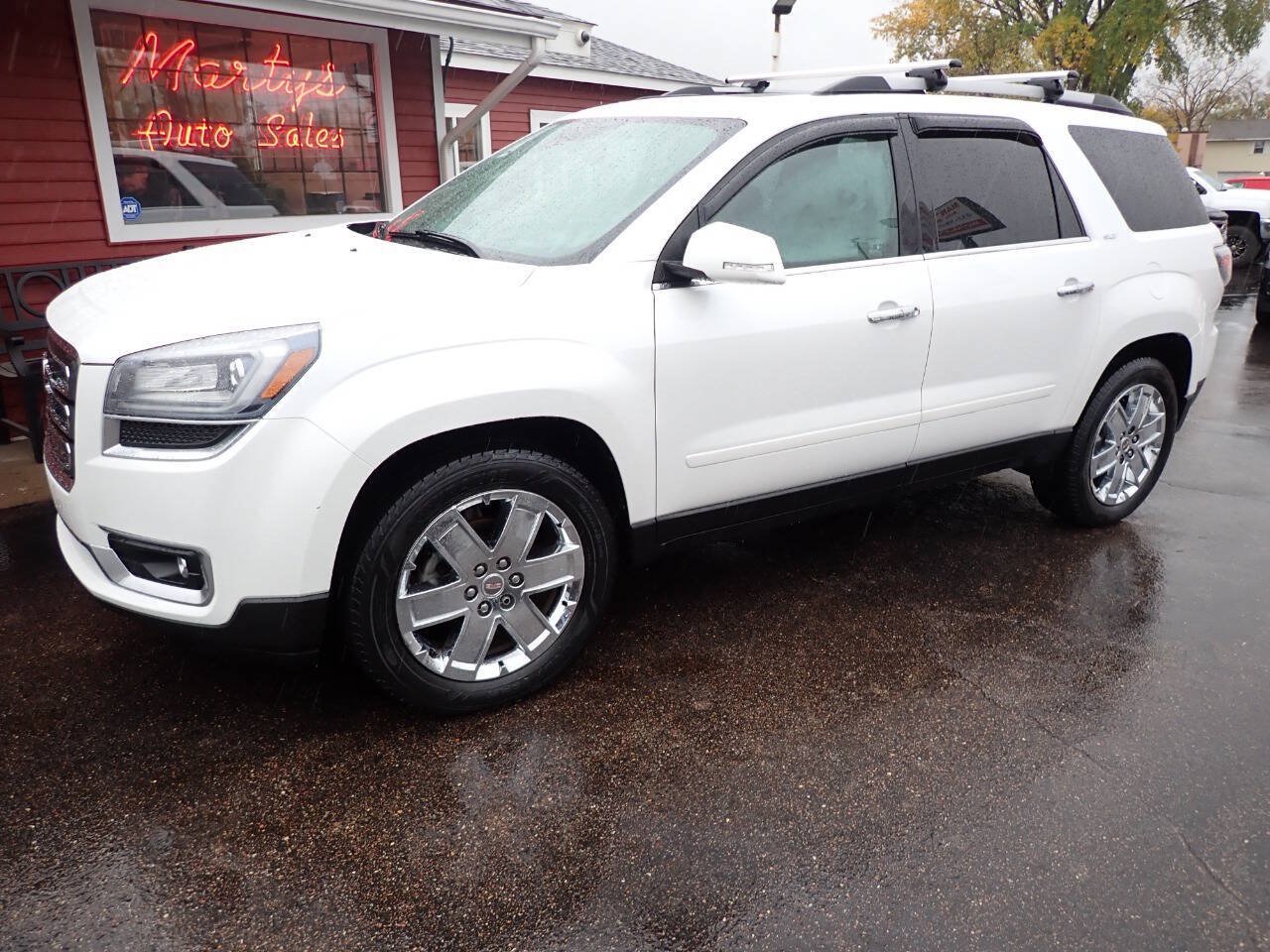 Used 2017 GMC Acadia Limited SLT AWD/4WD image 3