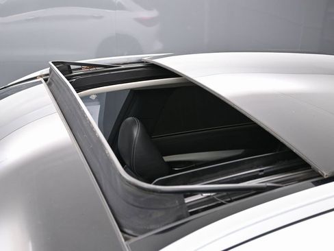 Used 2020 INFINITI QX50 Luxe w/ Navigation Package image 11