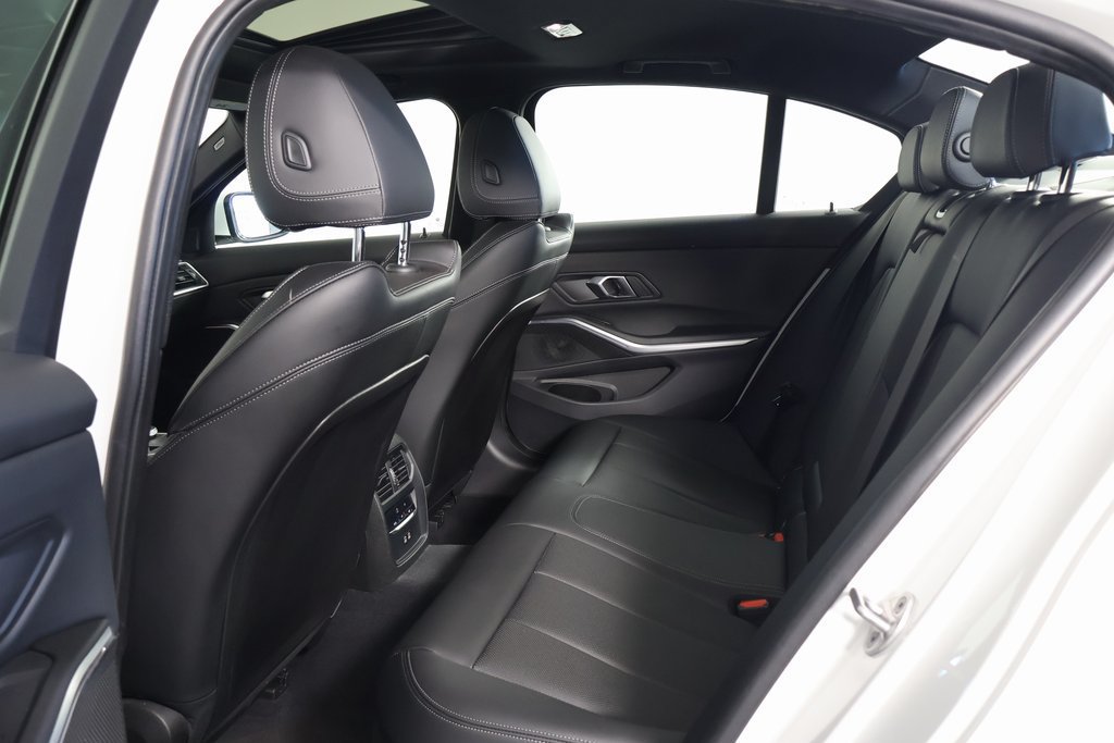 Used 2024 BMW 330i Sedan RWD image 11